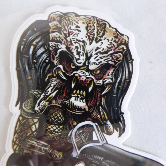 NEW PREDATOR ALIEN RIDING ALIEN PEDAL CAR VINYL DECAL STICKER - Picture 3 of 4